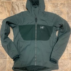 Arc’teryx proton LT hoody